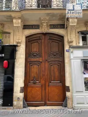Porte cochère 15 rue Danielle-Casanova Paris 1er