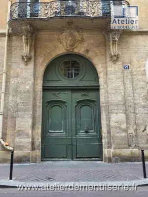 Porte cochère 52 rue Saint-André-des-Arts Paris 6e