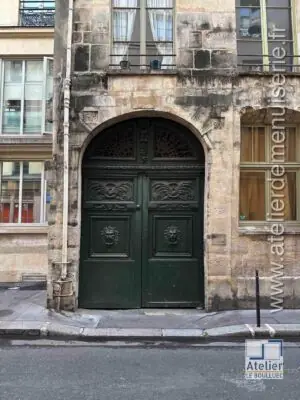 Porte cochère 91 rue Quincampoix Paris 4e