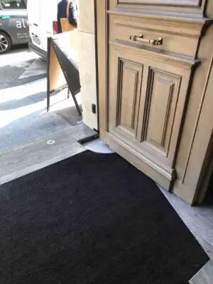 Motorisation par pivot de sol, 111 rue de Longchamp