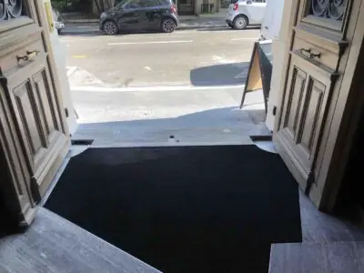 Motorisation par pivot de sol, 111 rue de Longchamp