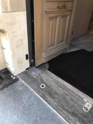 Motorisation par pivot de sol, 111 rue de Longchamp