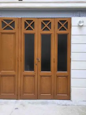 Portes de garage 3 avenue Foch Paris 16e peintes