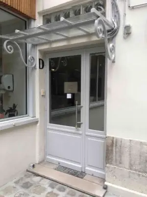 Porte tiercée sur cour verre Antelio 16 rue du Pont-aux-Choux